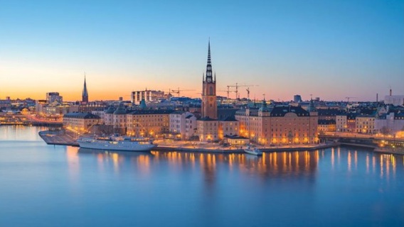 kvällsbild av Stockholms skyline